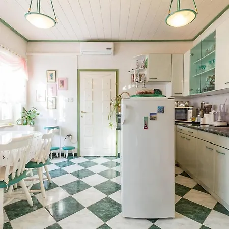 Kuca Za Odmor Lucy Апартаменти Пула