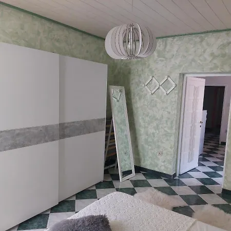 Kuca Za Odmor Lucy Пула