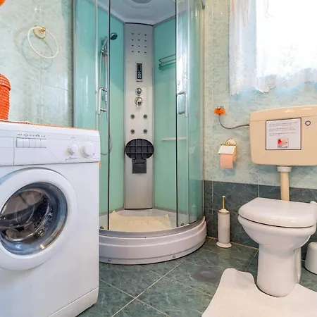 Kuca Za Odmor Lucy * 풀라